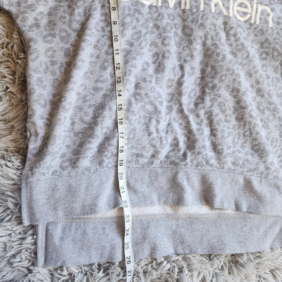 Calvin Klein Women's Size XLarge Leopard Animal Print Cowl Neck Sweatshirt Box2 - Picture 11 of 12
